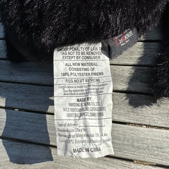 Cynthia Rowley Spider Shaped Black Pillow Halloween Faux Fur Decor 9"X 17" Plush - Picture 12 of 16